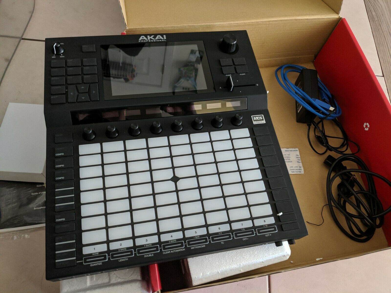 Akai Professional Force — 4