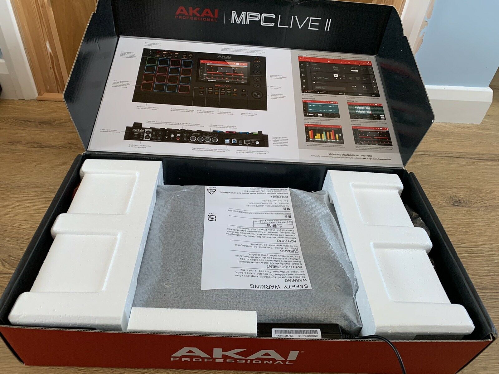 Akai Professional MPC Live II — 6