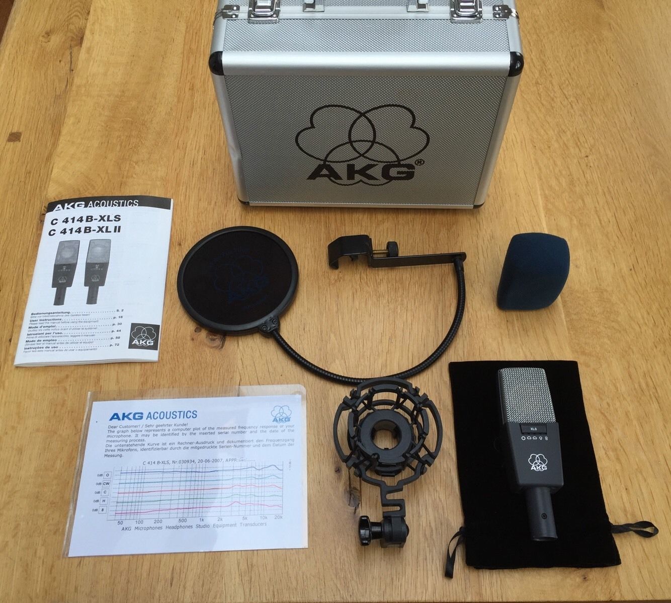 AKG C414 B-XLS — État Excellent