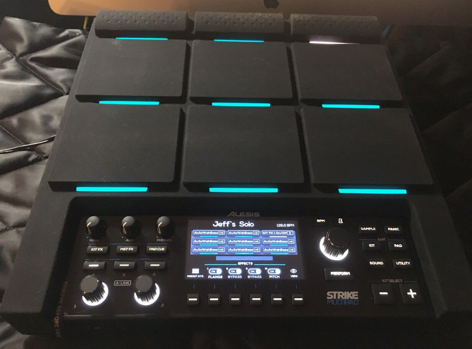 Alesis Strike MultiPad — Zustand Ausgezeichnet