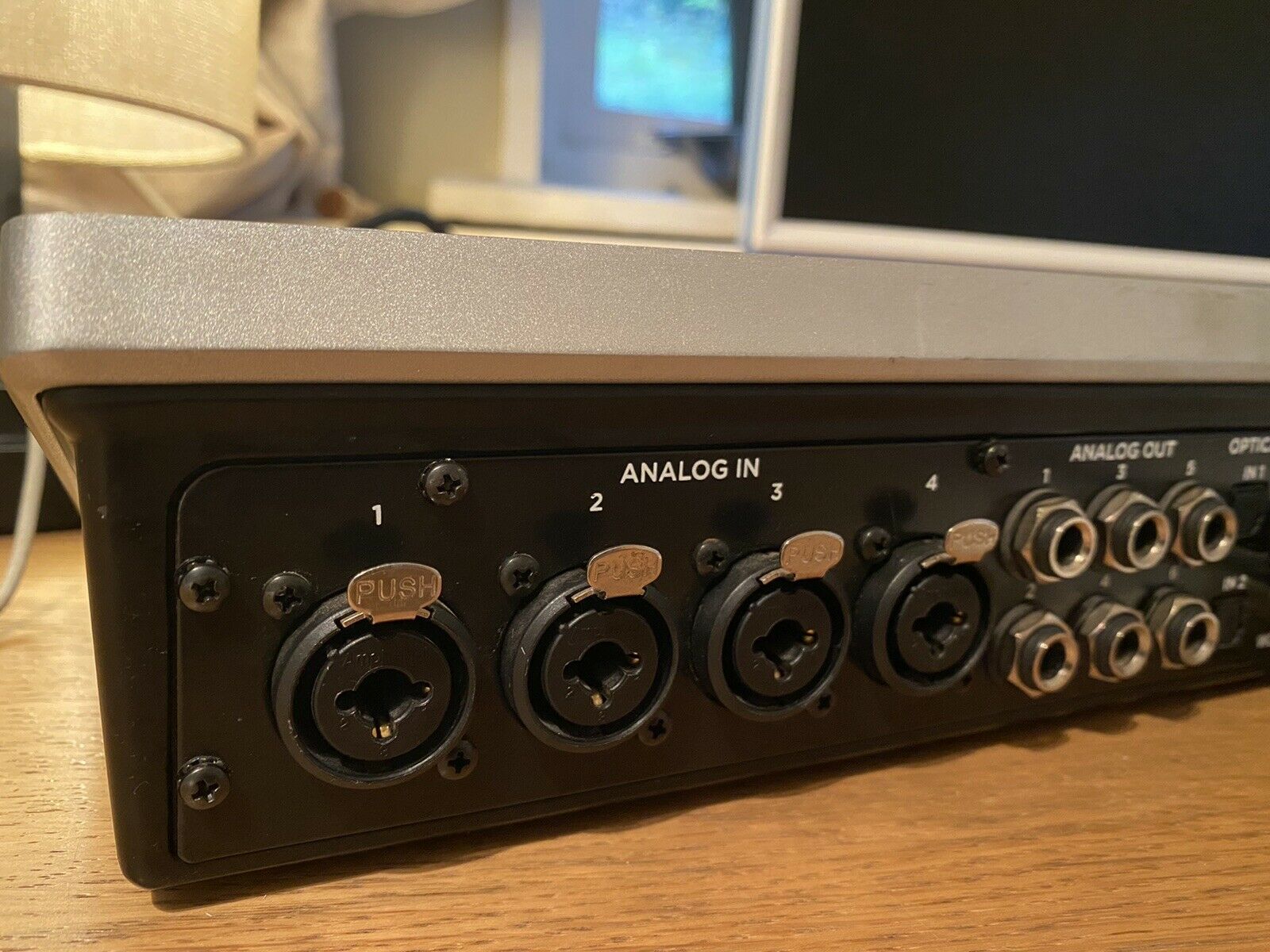 Apogee Quartet — 6