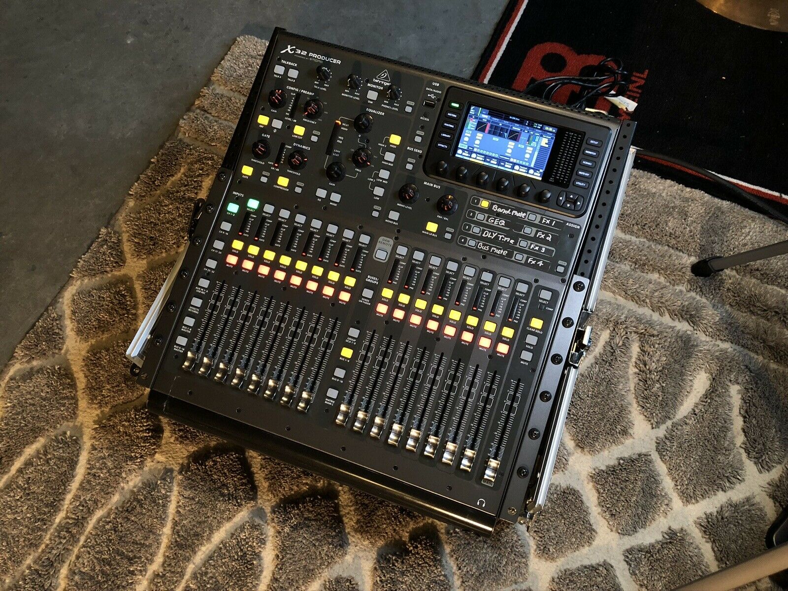 Behringer X32 Producer — 2