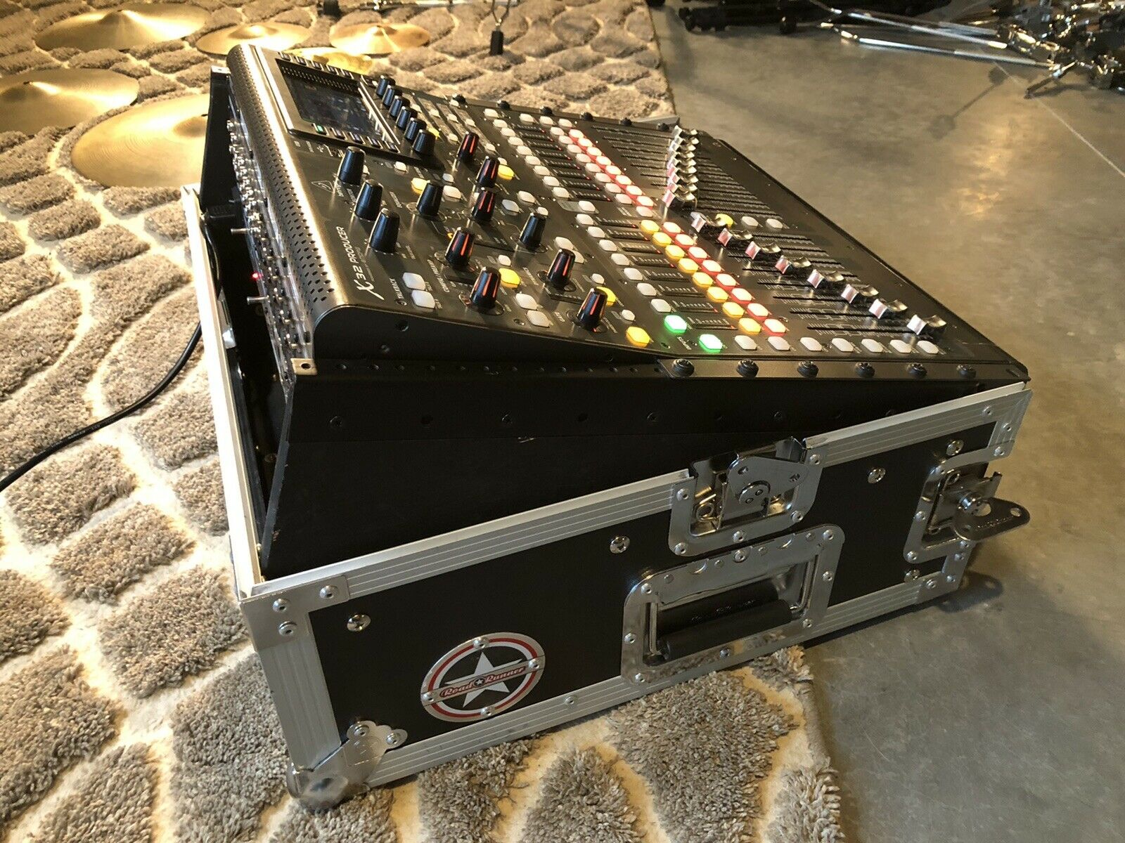Behringer X32 Producer — 11