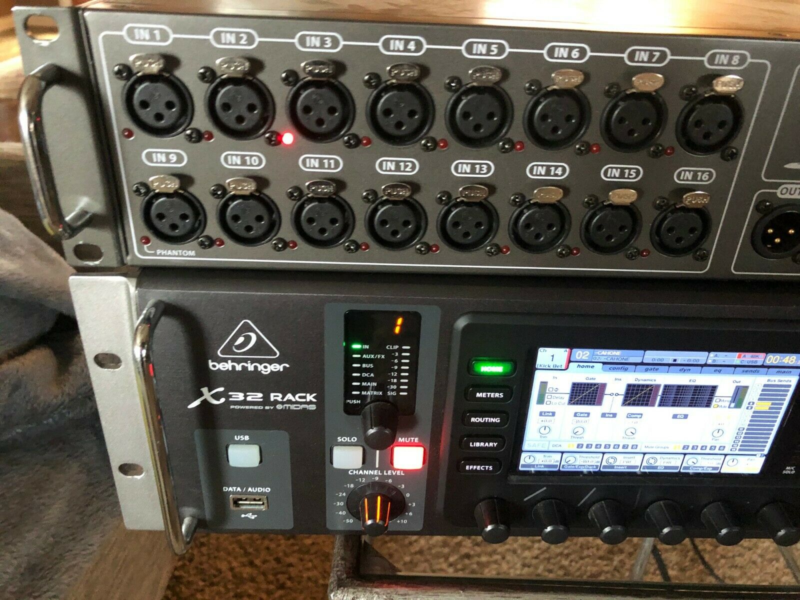 Behringer X32 Rack + boîtier de scène numérique — 2