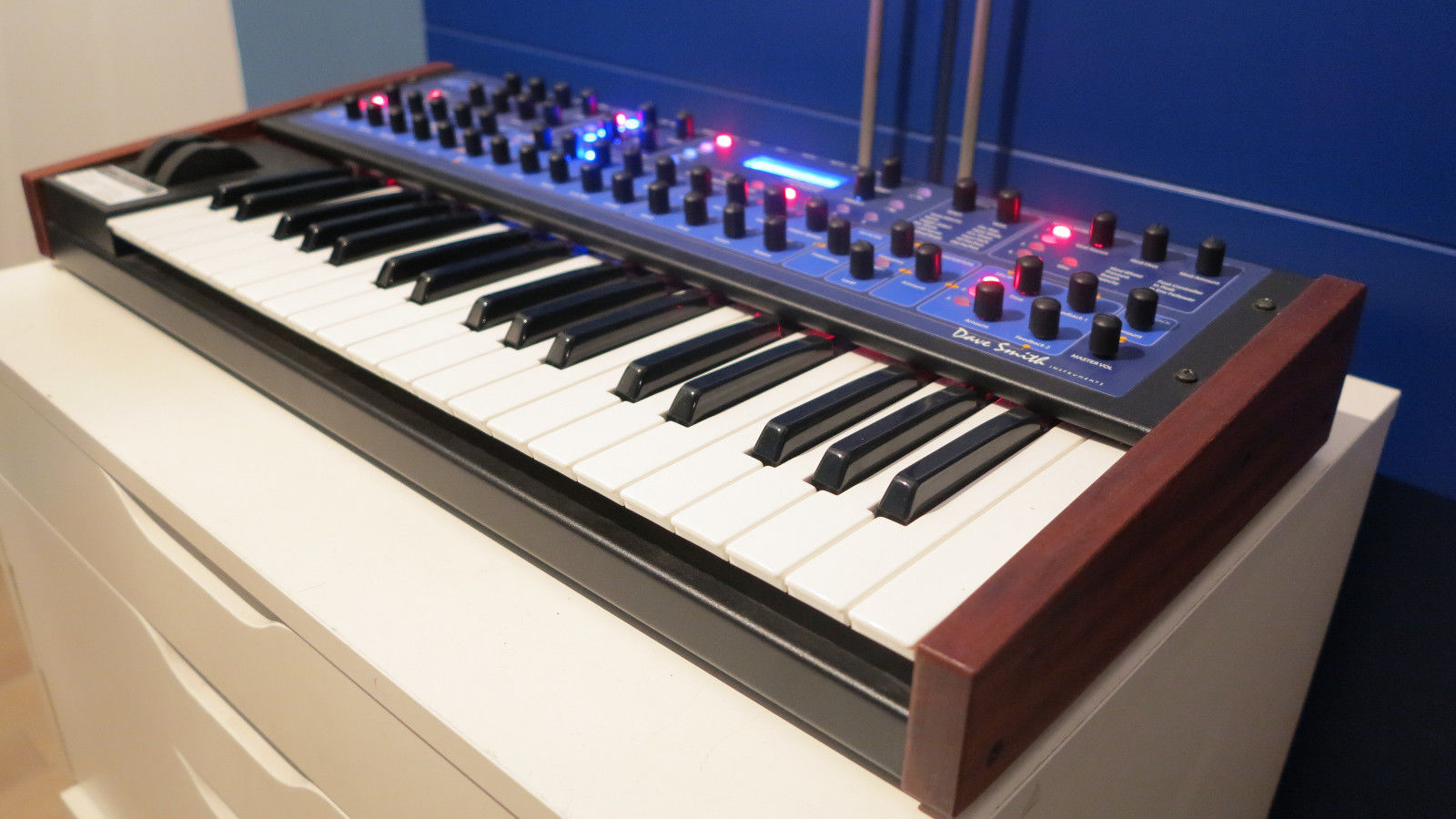 Dave Smith Instruments Mono Evolver Keyboard — 8
