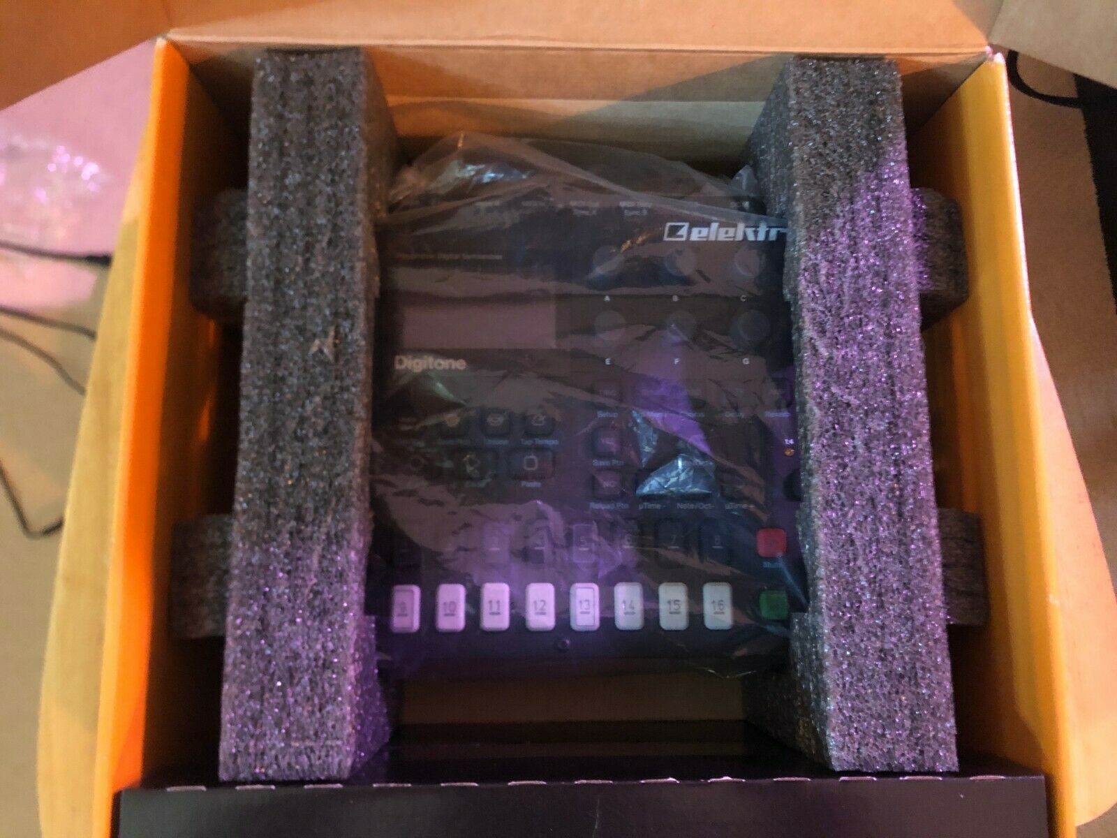 Elektron Digitone — second exemplaire — 6
