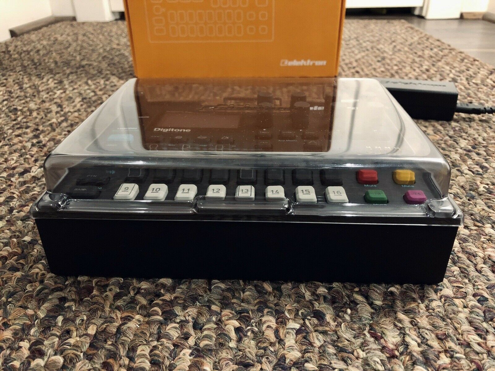 Elektron Digitone — second exemplaire — 11