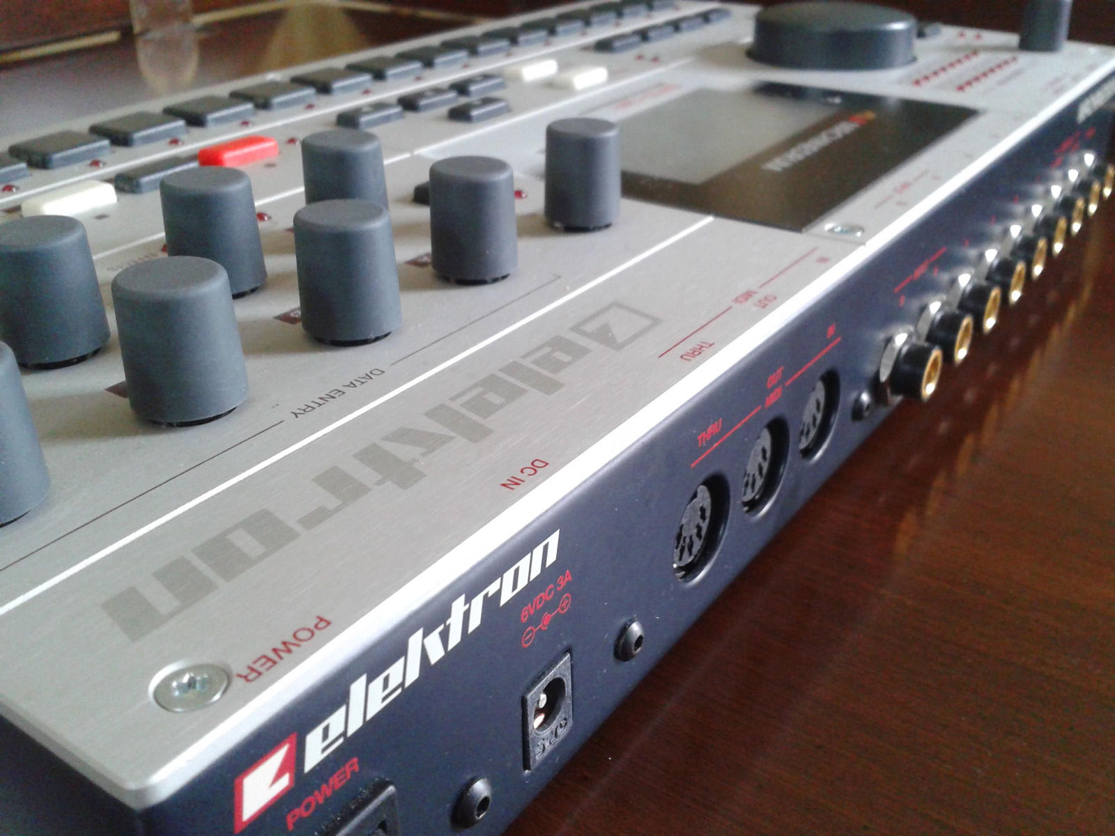 Elektron Machinedrum SPS-1 MKII — 7