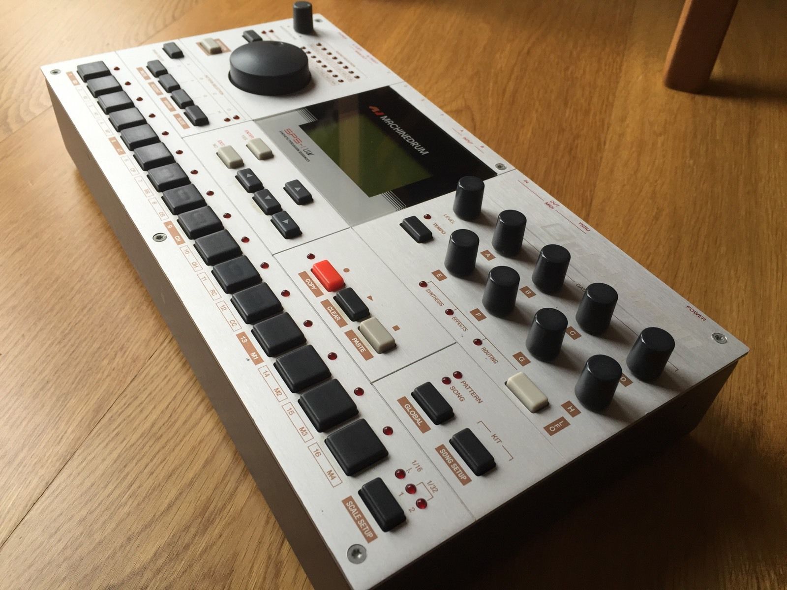 Elektron Machinedrum SPS-1 — 4