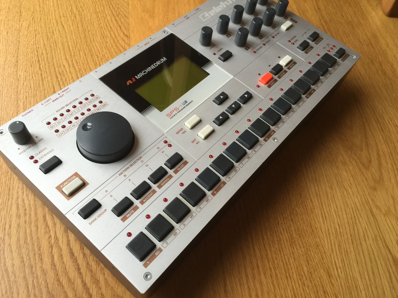 Elektron Machinedrum SPS-1 — 7