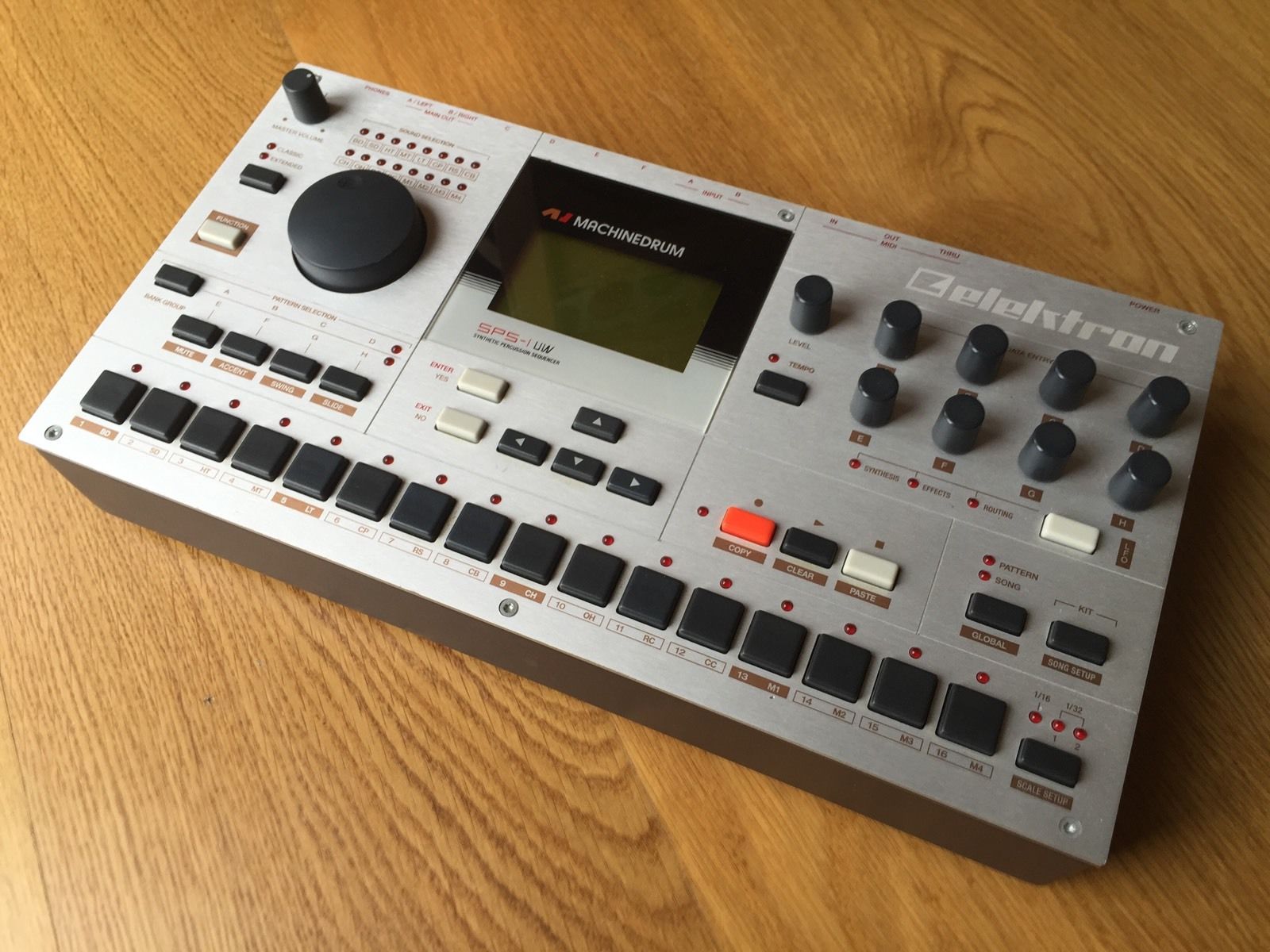 Elektron Machinedrum SPS-1 — 8