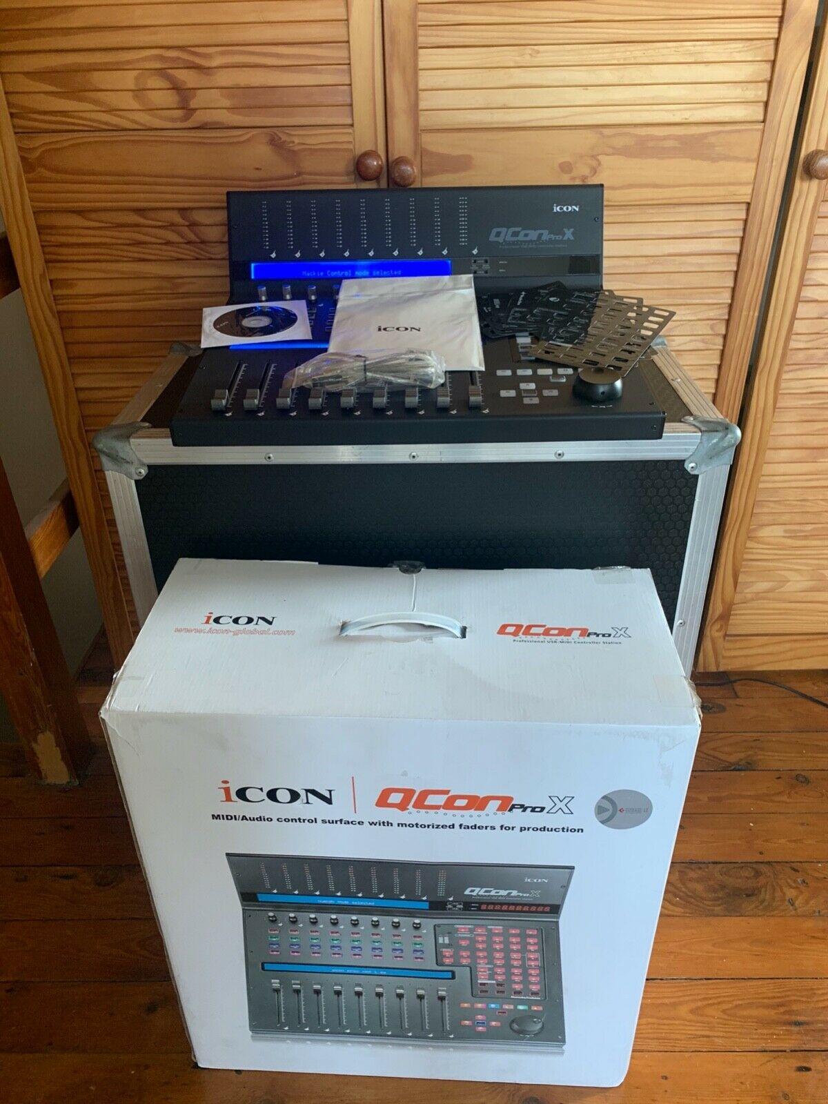 Icon QCon Pro X — État Excellent