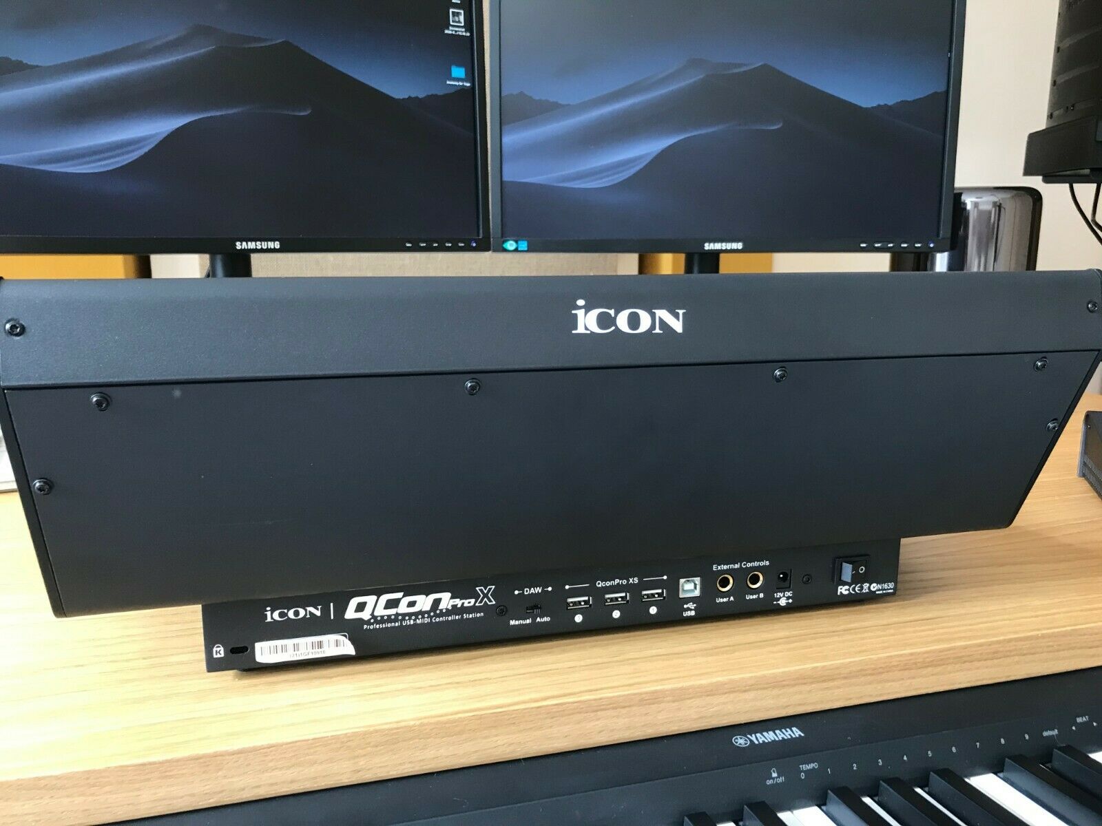 Icon QCon Pro X — 11