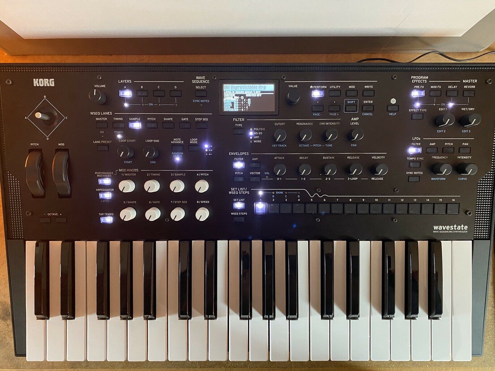 Korg Wavestate — État Excellent