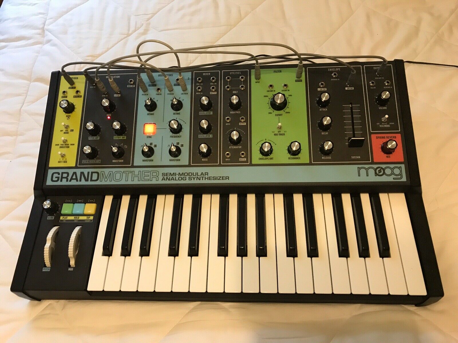 Moog Grandmother — emballage d’origine — État Excellent