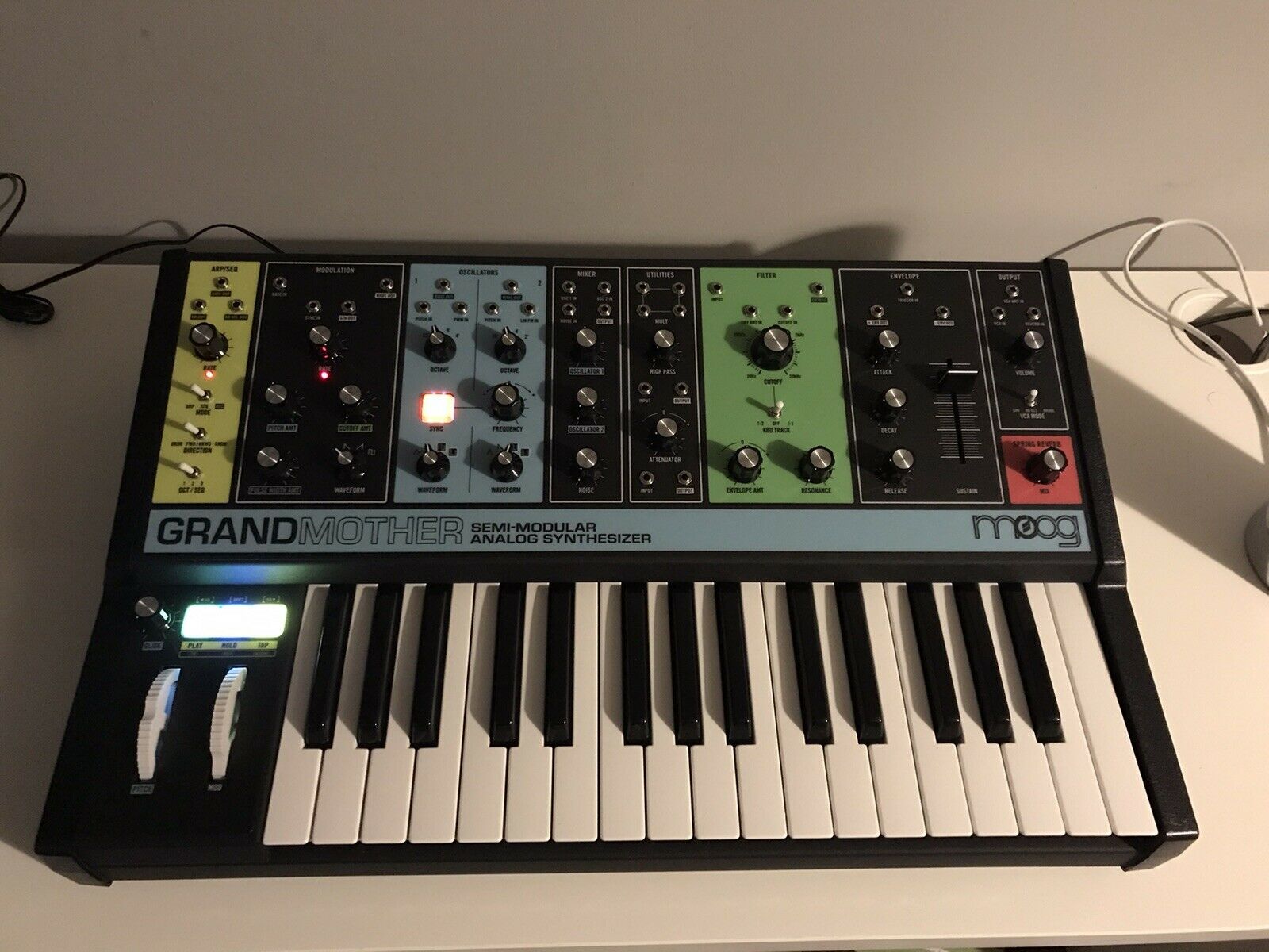 Moog Grandmother — 14