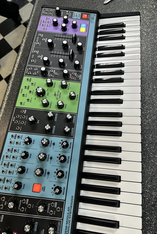 Moog Matriarch — 8