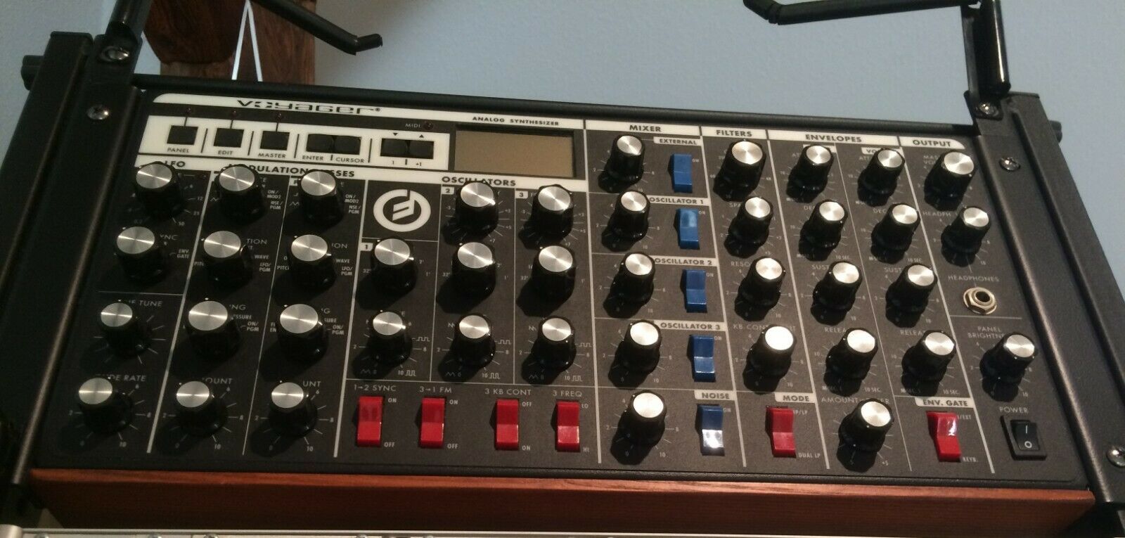 Moog Minimoog Voyager RME (Rack Mount Edition) — 13