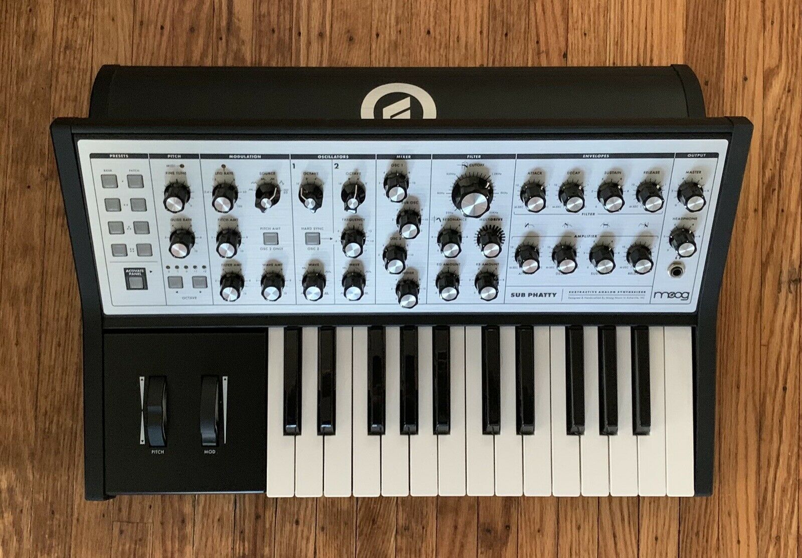 Moog Sub Phatty — 7