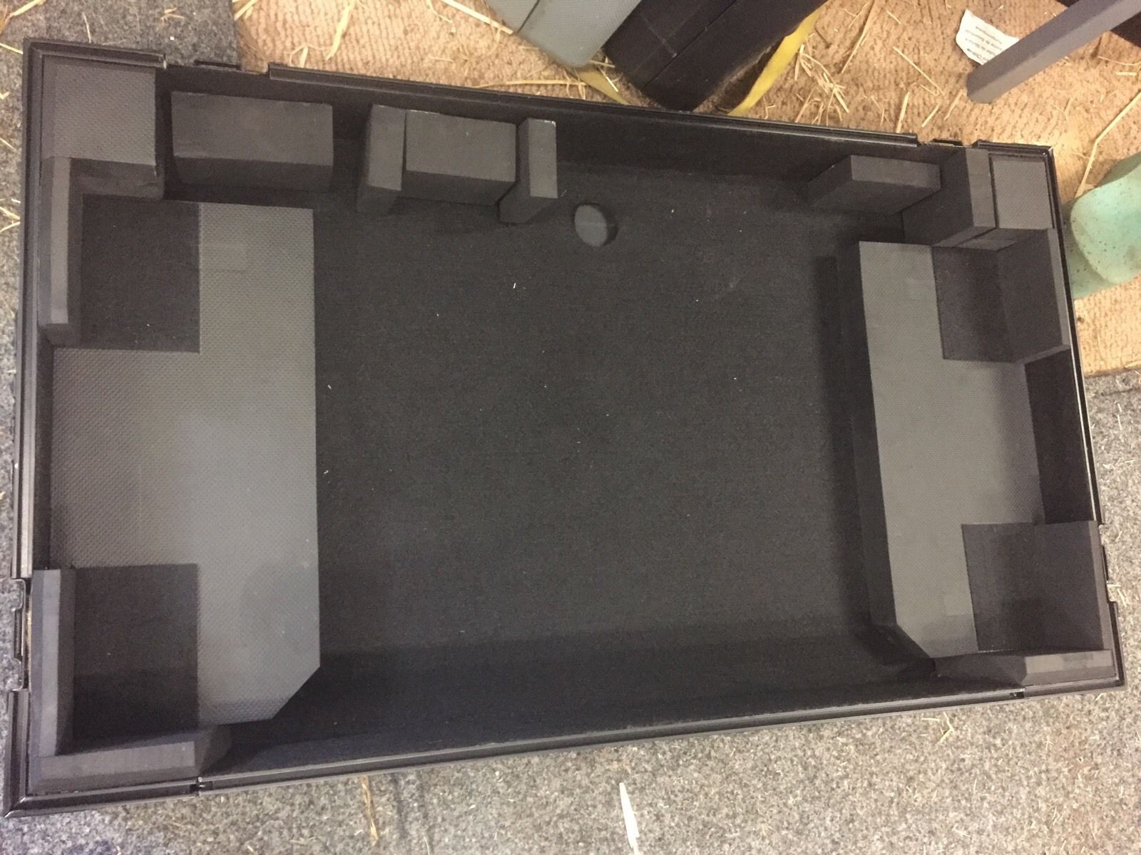 Pioneer DJ DDJ-RZ + flight case Odyssey — 10