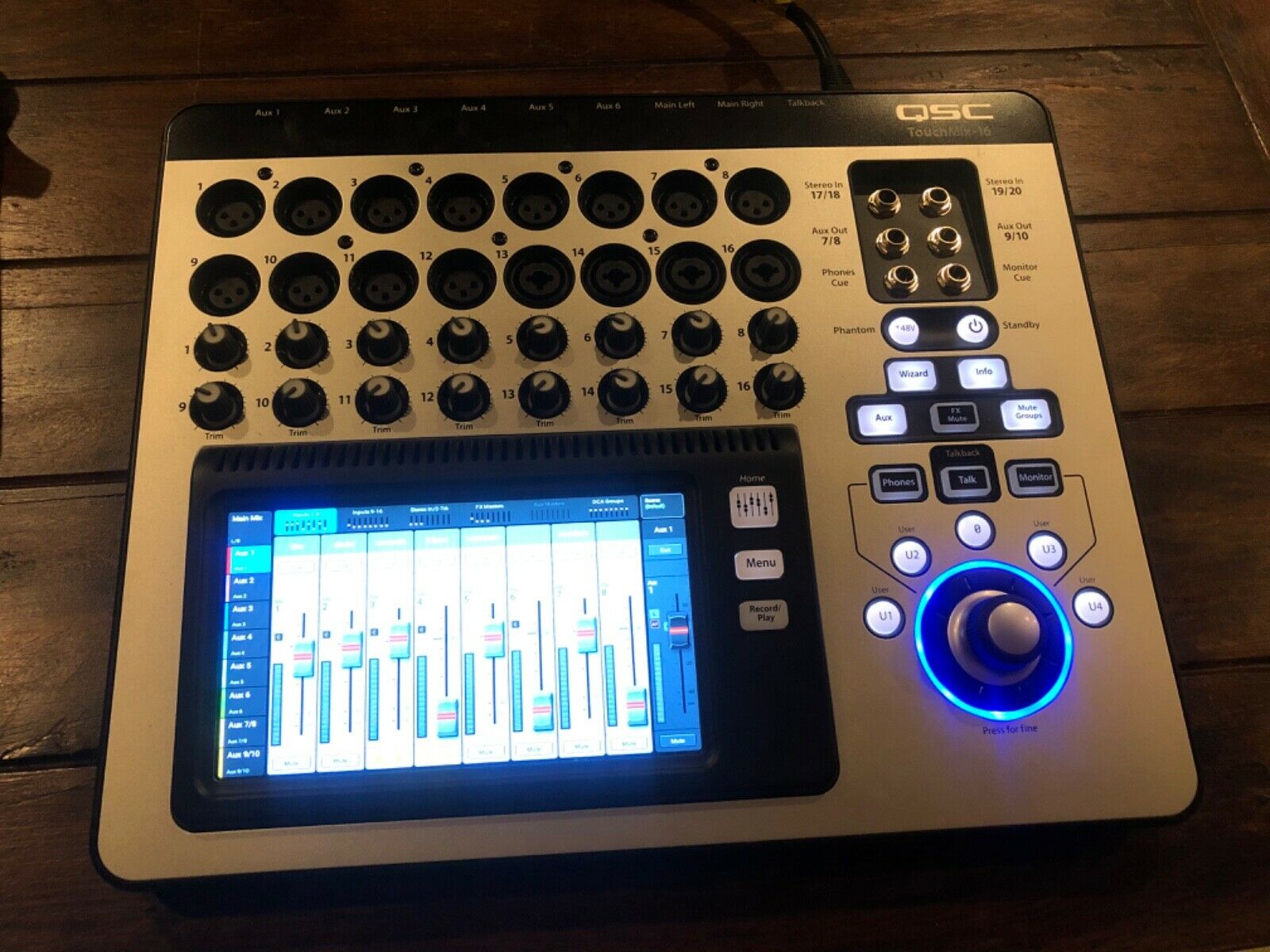 QSC TouchMix-16 — 2