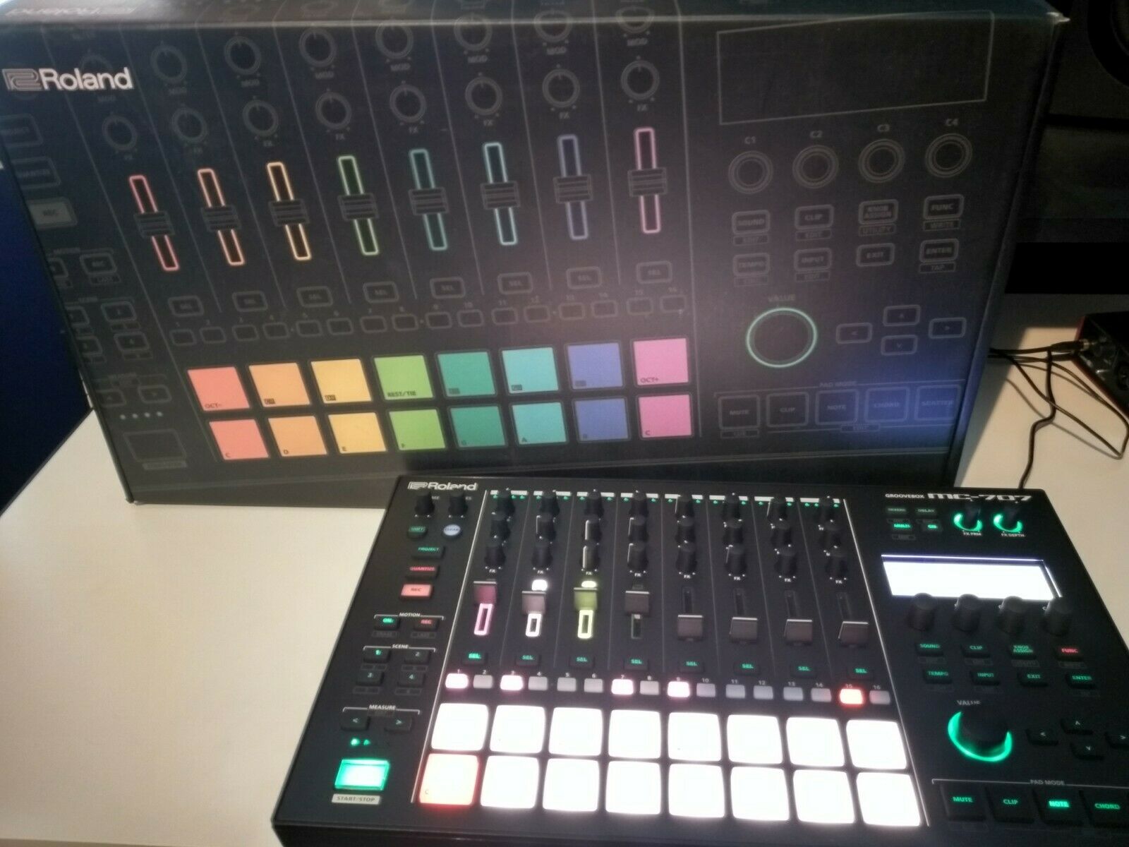 Roland MC-707 GrooveBox — 3