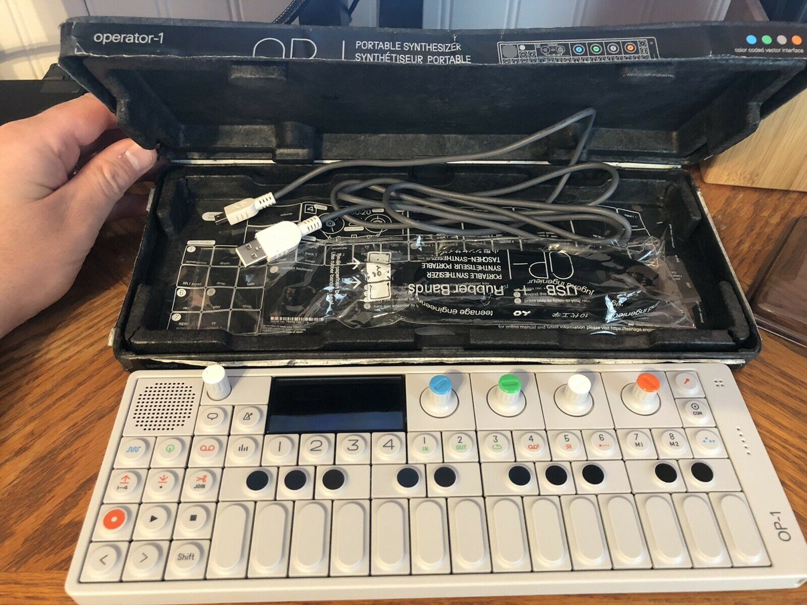 Teenage Engineering OP-1 — second exemplaire — 2