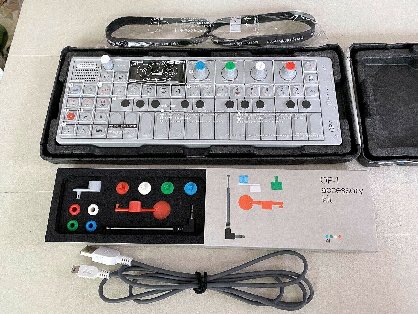 Teenage Engineering OP-1 — second exemplaire — 6